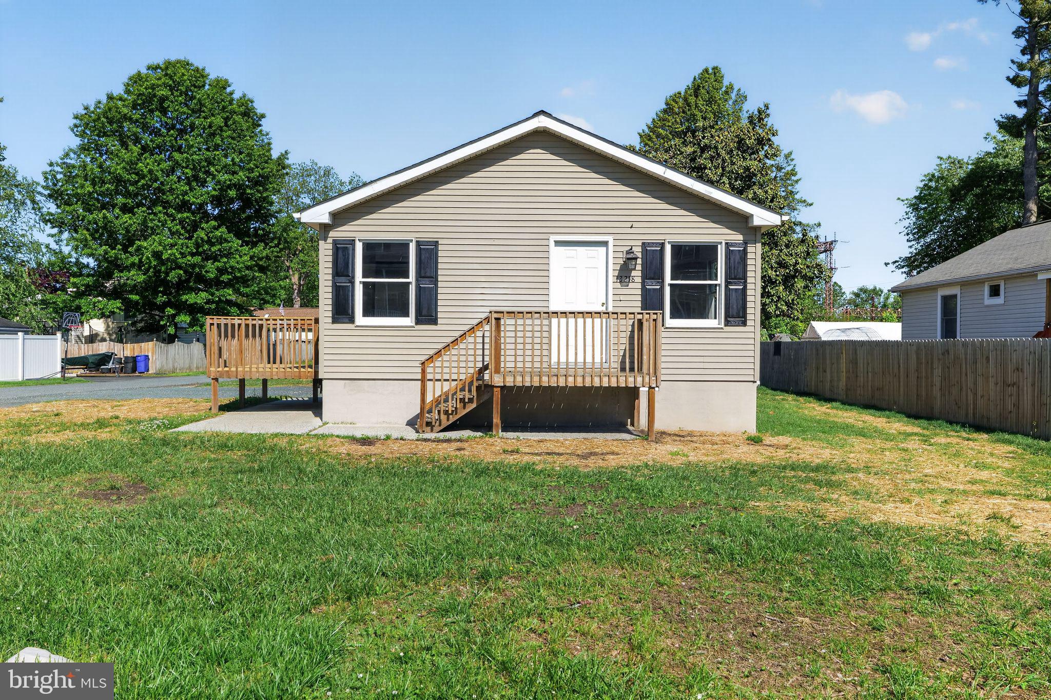 TWIN RIVER BEACH - Residential