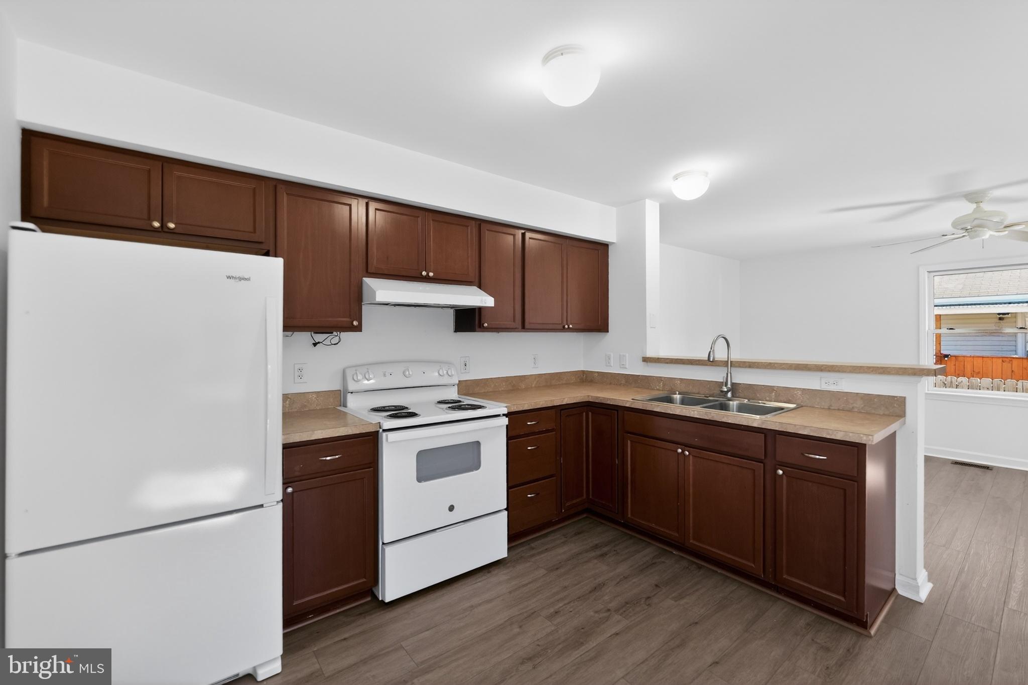 TWIN RIVER BEACH - Residential