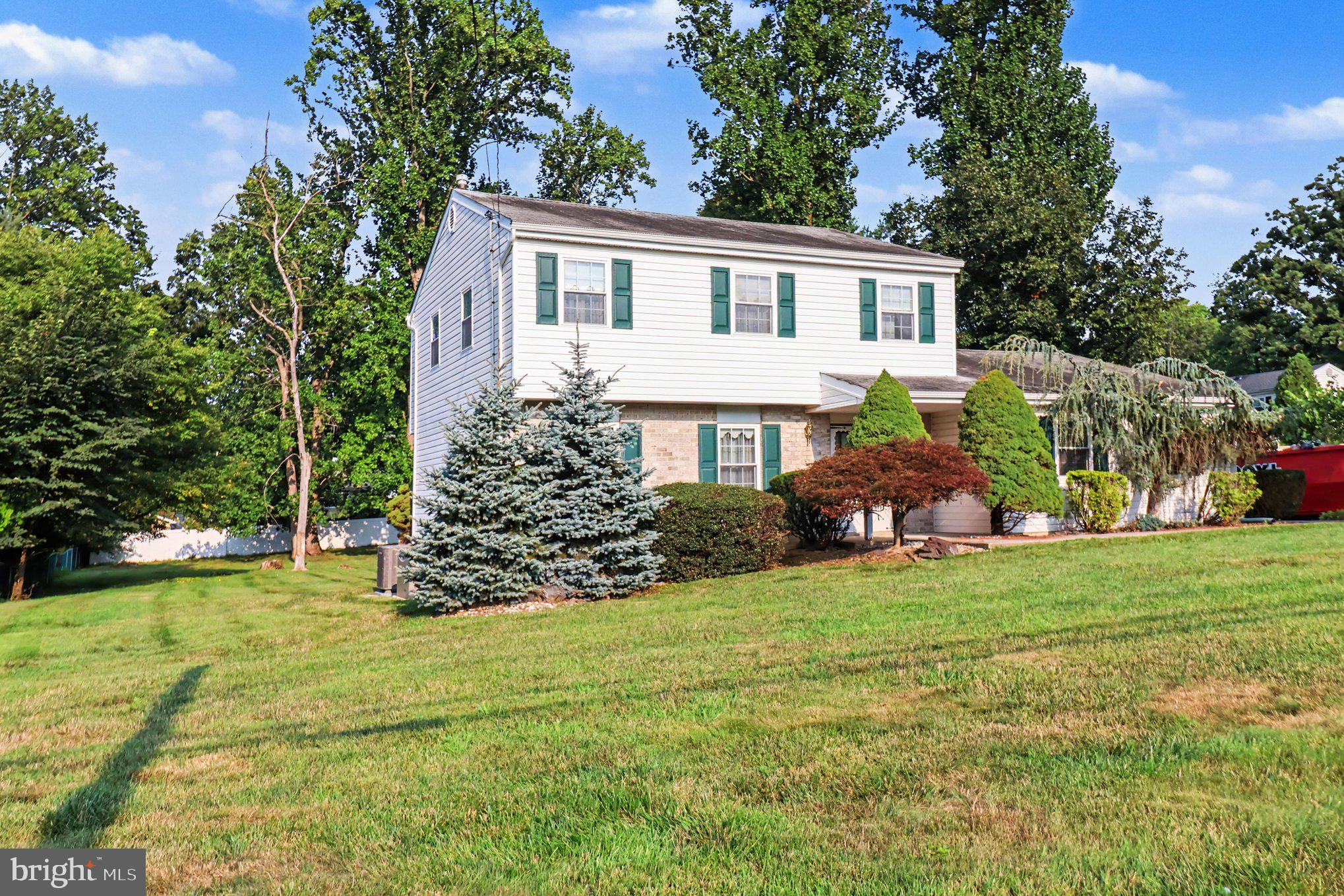 811 WRIGHT DRIVE