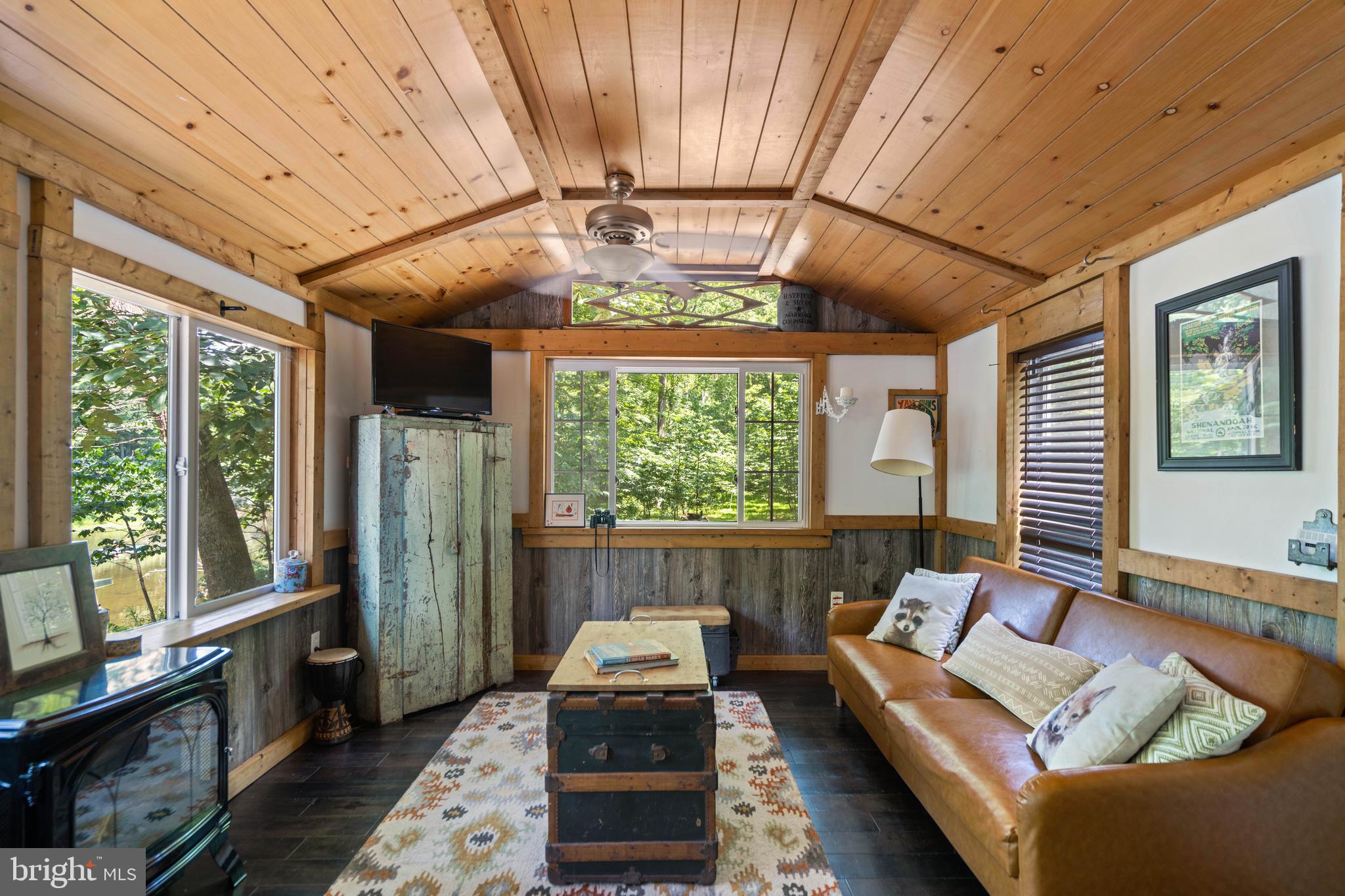 CAPON RIVER VISTA - Residential