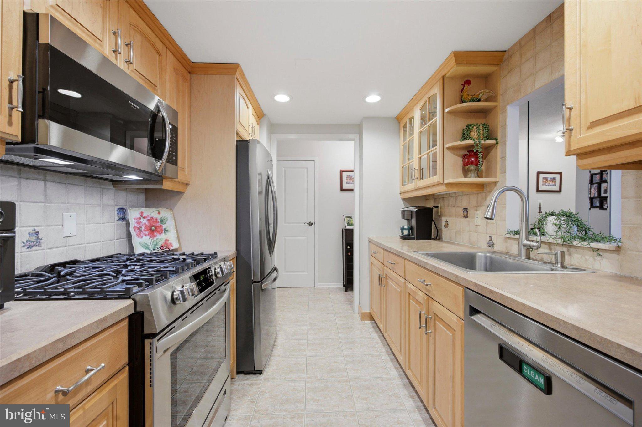 BEAVER HILL - Residential