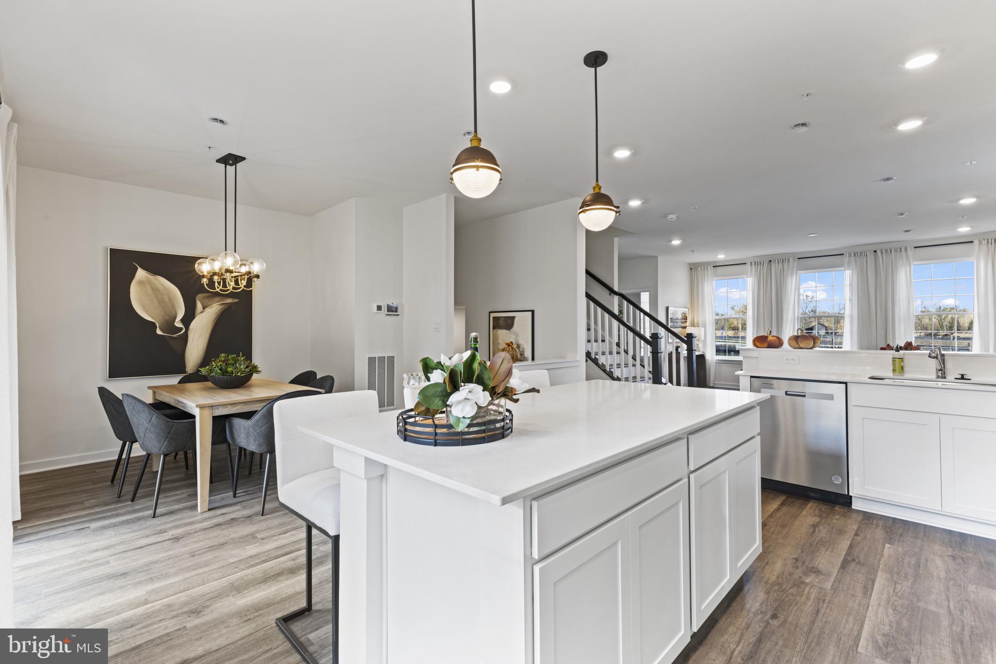 BEECHWOOD MANOR - Residential