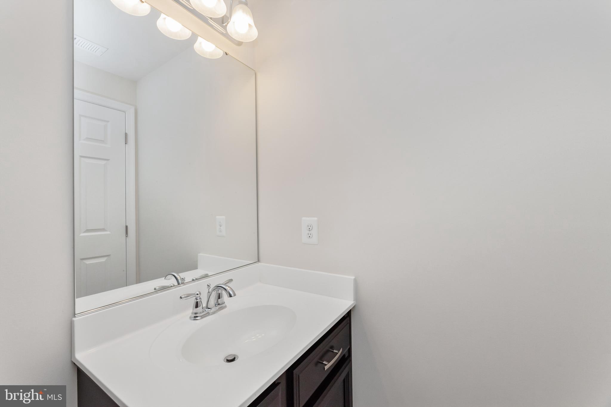 ELIZABETH HILLS PHASE 1 - Residential