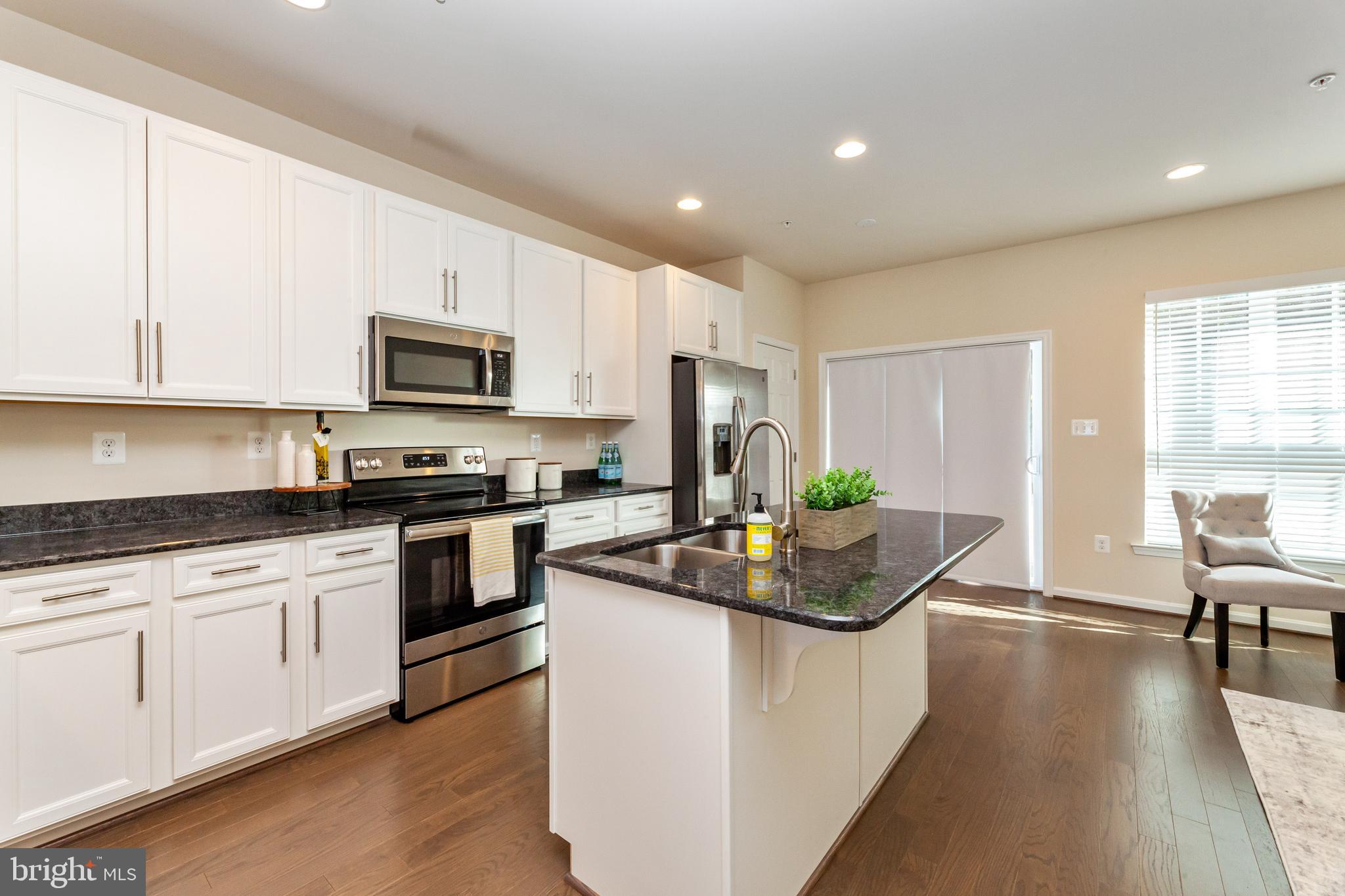 ELIZABETH HILLS PHASE 1 - Residential