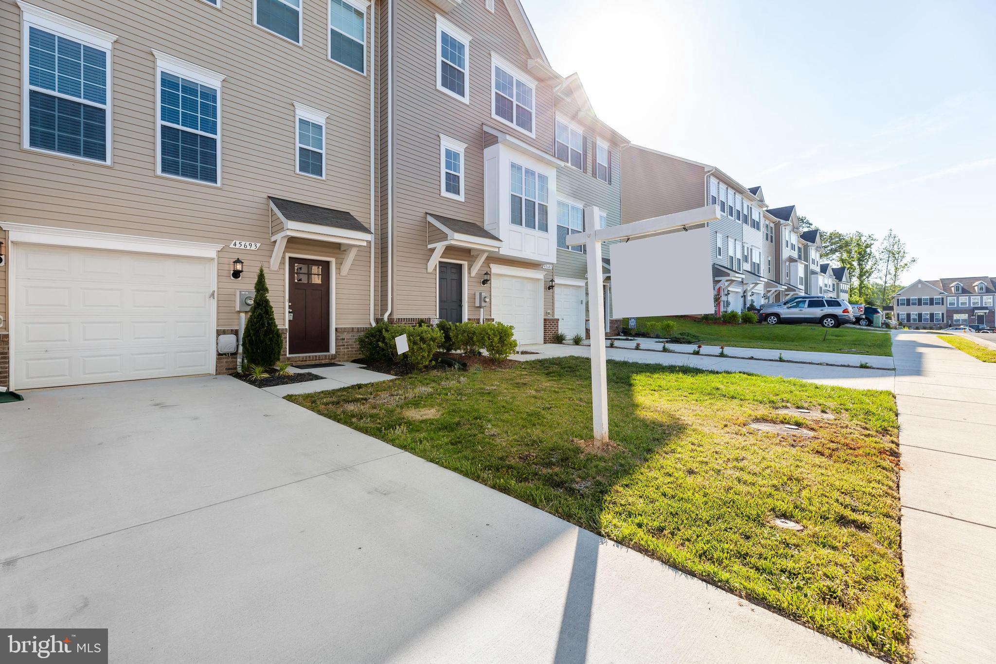 ELIZABETH HILLS PHASE 1 - Residential