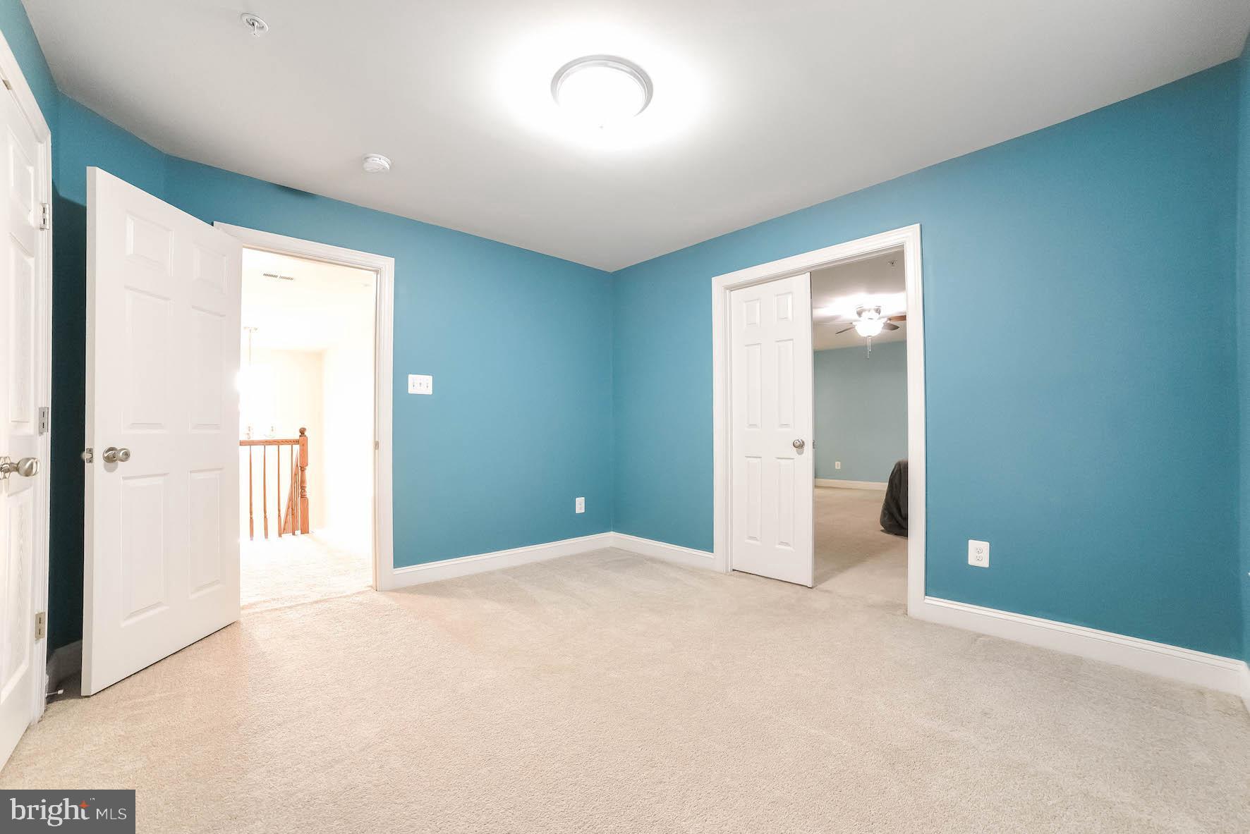 PEMBROOKE - Residential