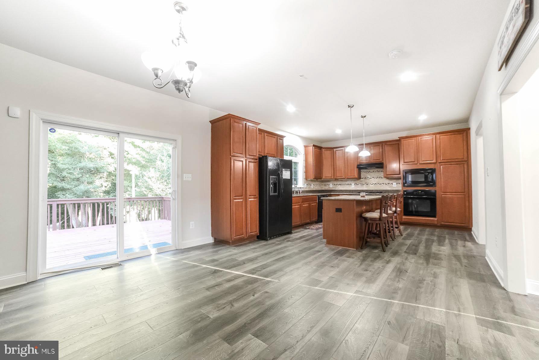 PEMBROOKE - Residential