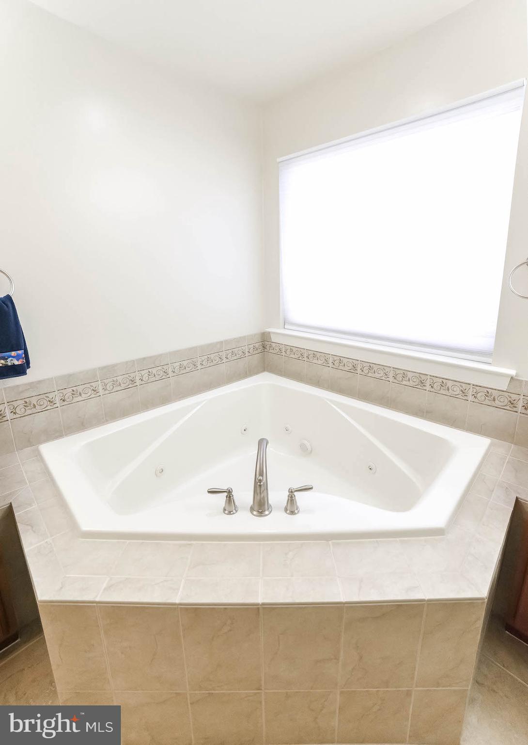 PEMBROOKE - Residential