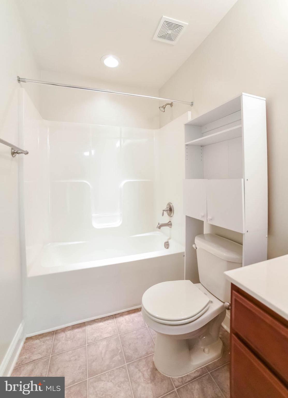 PEMBROOKE - Residential