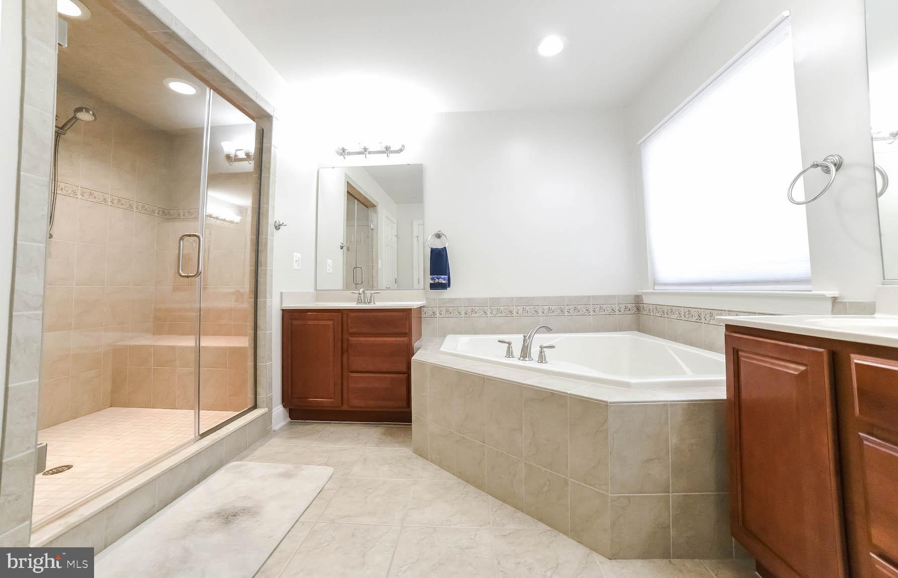 PEMBROOKE - Residential