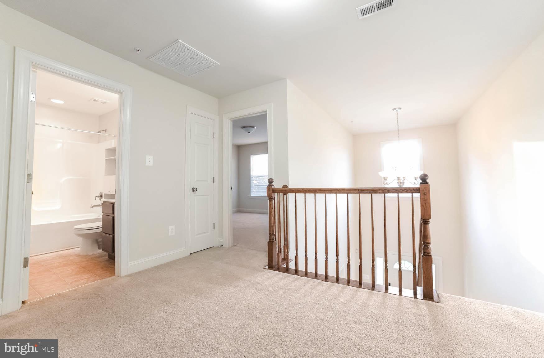 PEMBROOKE - Residential