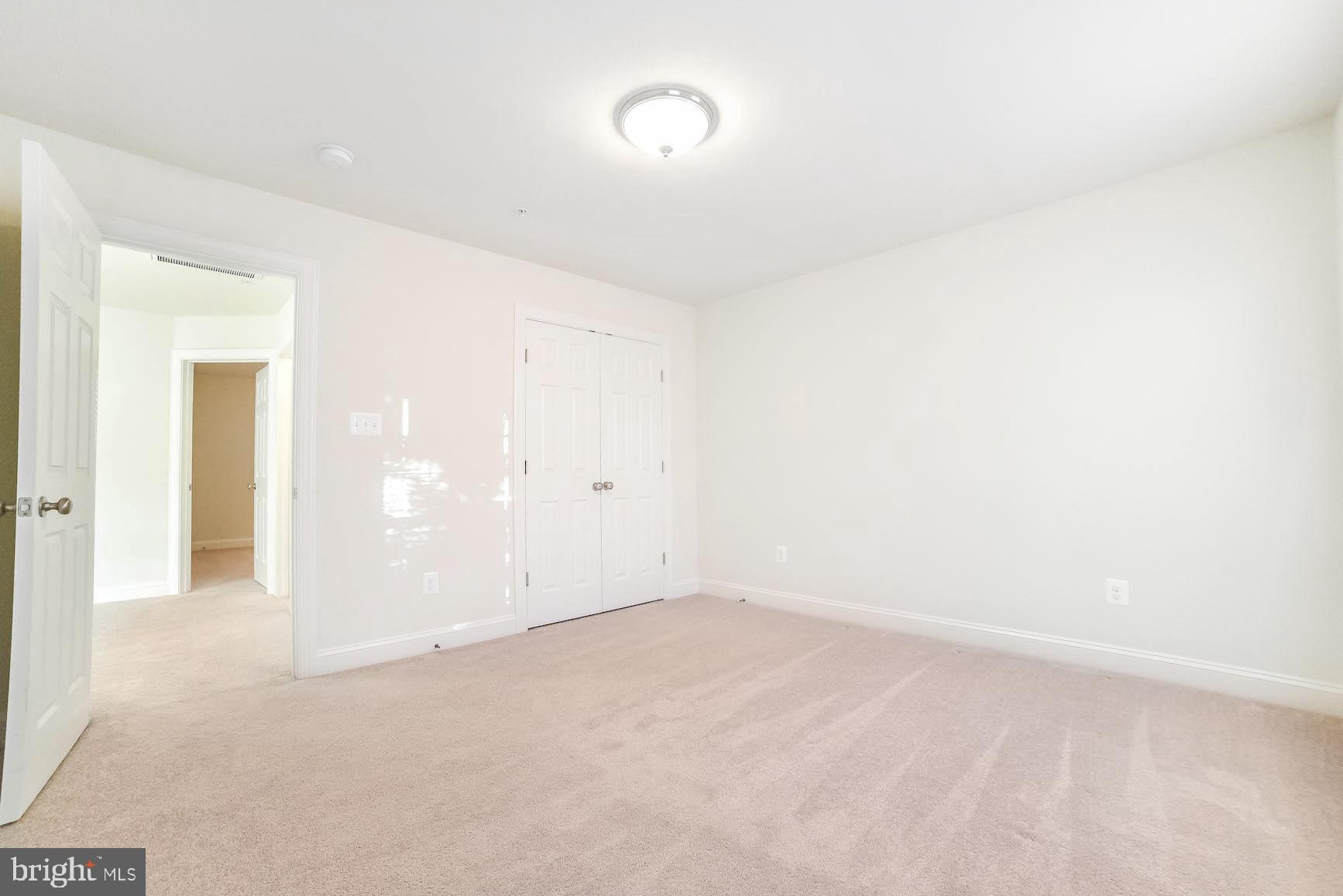 PEMBROOKE - Residential