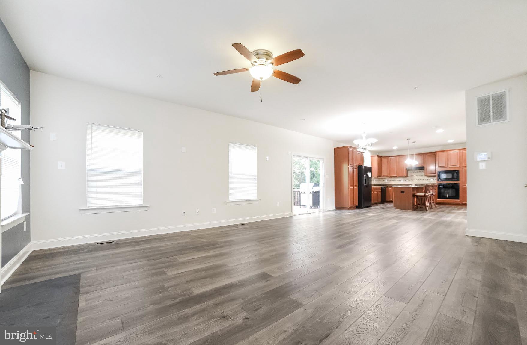 PEMBROOKE - Residential