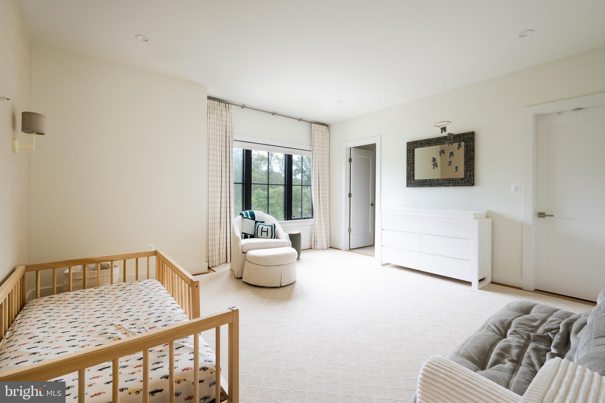 COUNTRY CLUB HILLS - Residential