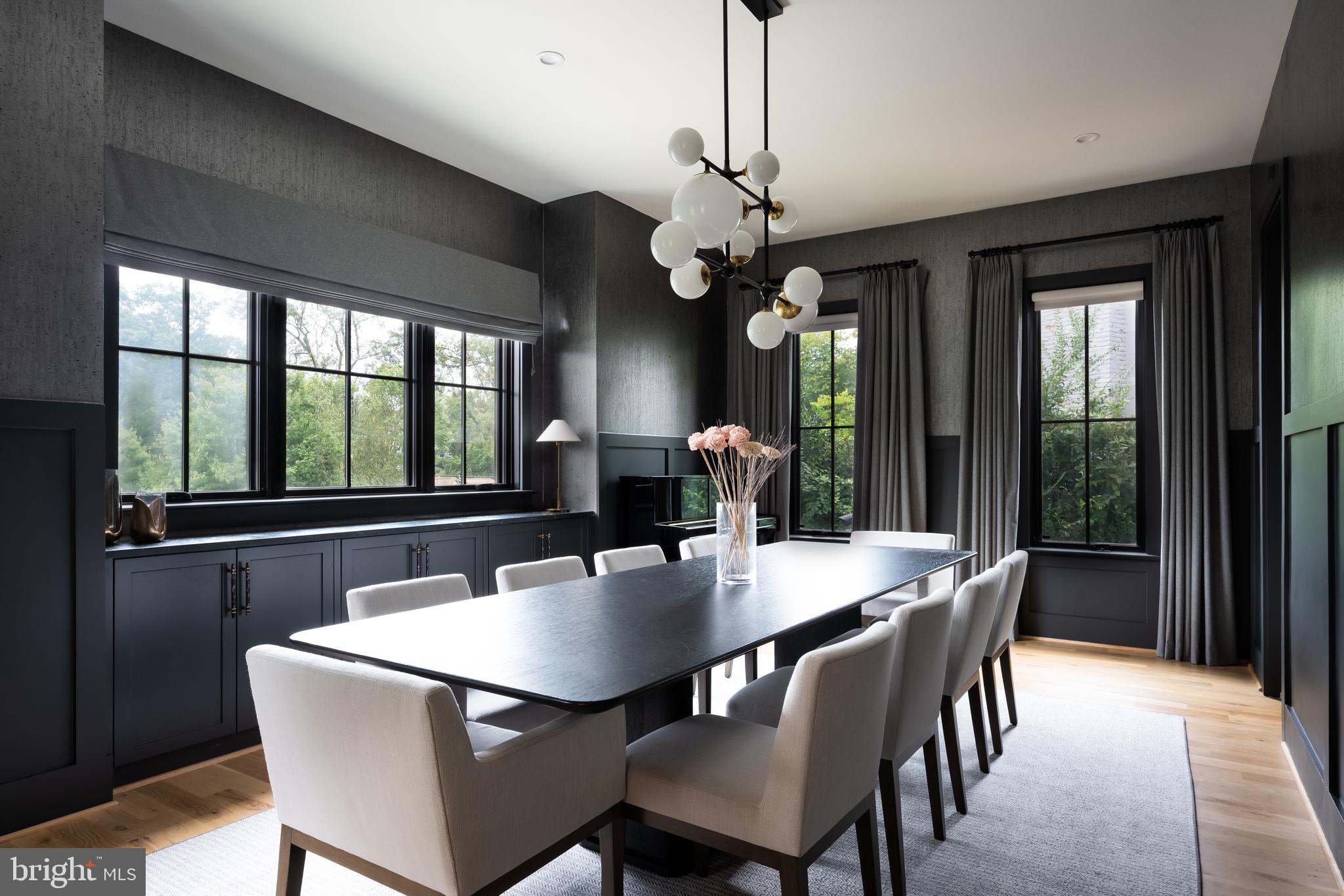 COUNTRY CLUB HILLS - Residential