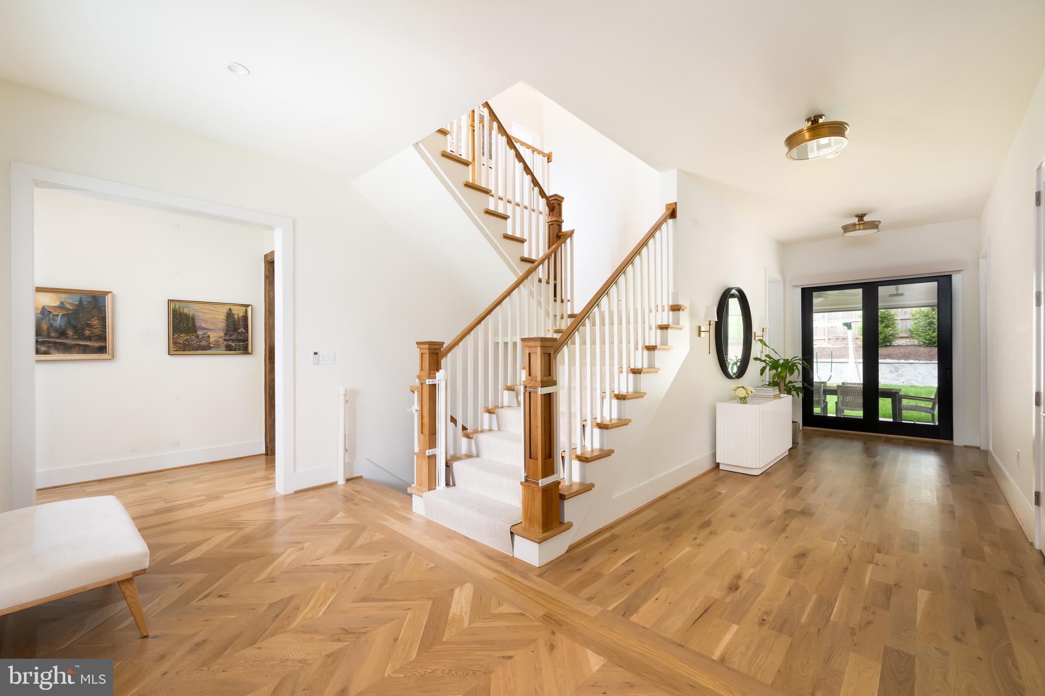 COUNTRY CLUB HILLS - Residential