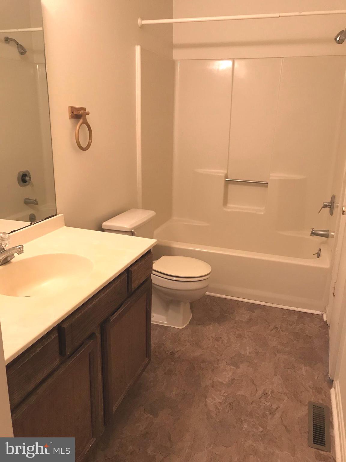 COBBLERS WOODS - Residential Lease