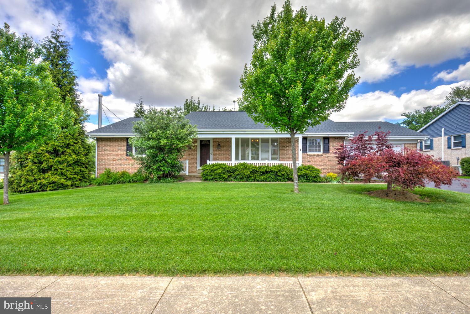 NEW HOLLAND BOROUGH - Residential
