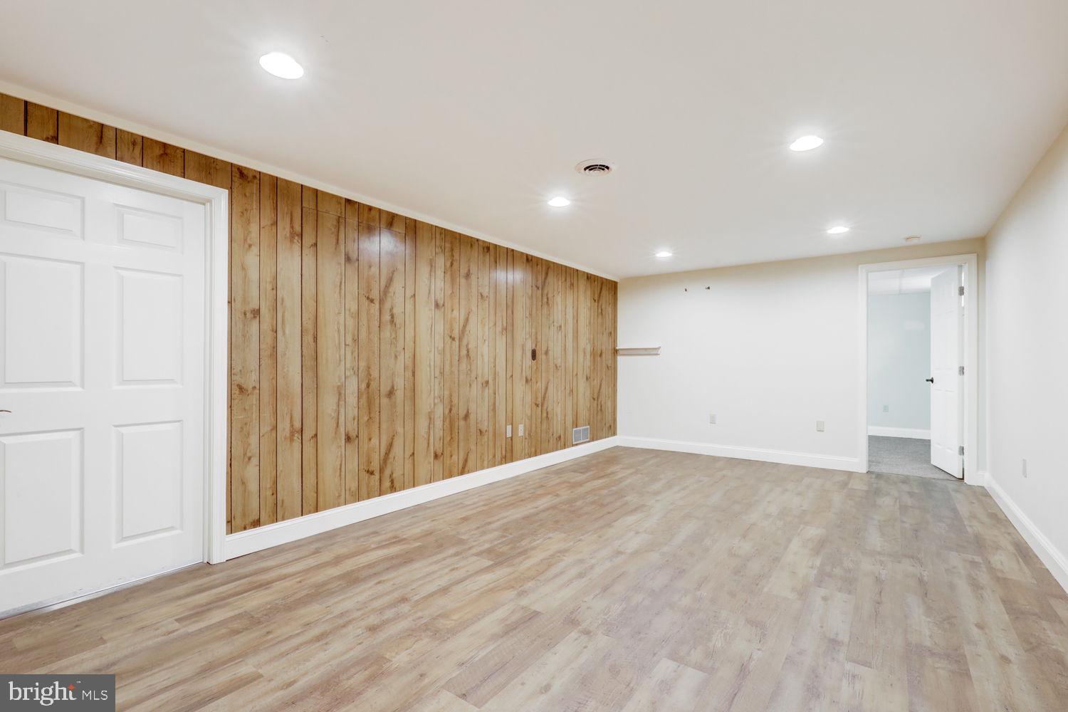NEW HOLLAND BOROUGH - Residential