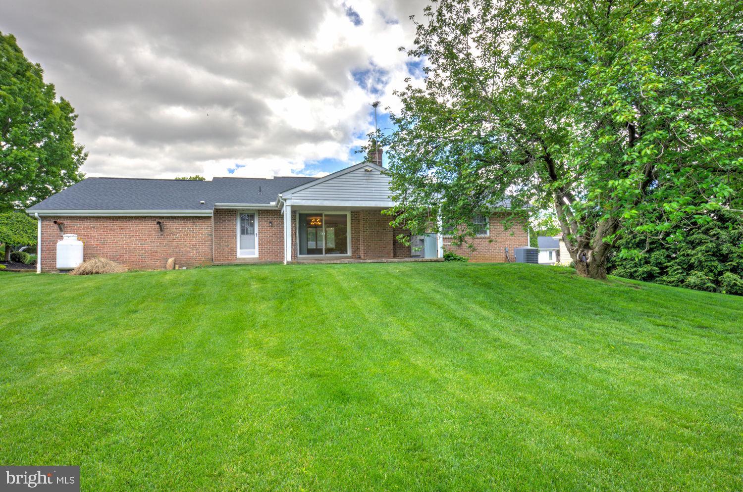 NEW HOLLAND BOROUGH - Residential