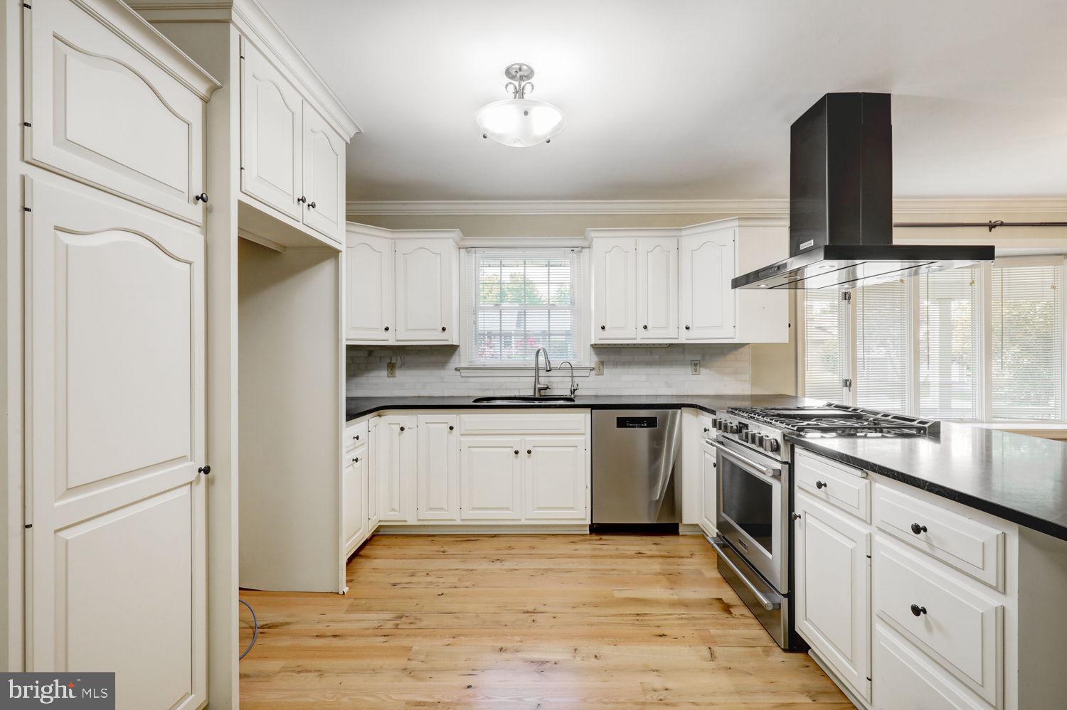 NEW HOLLAND BOROUGH - Residential
