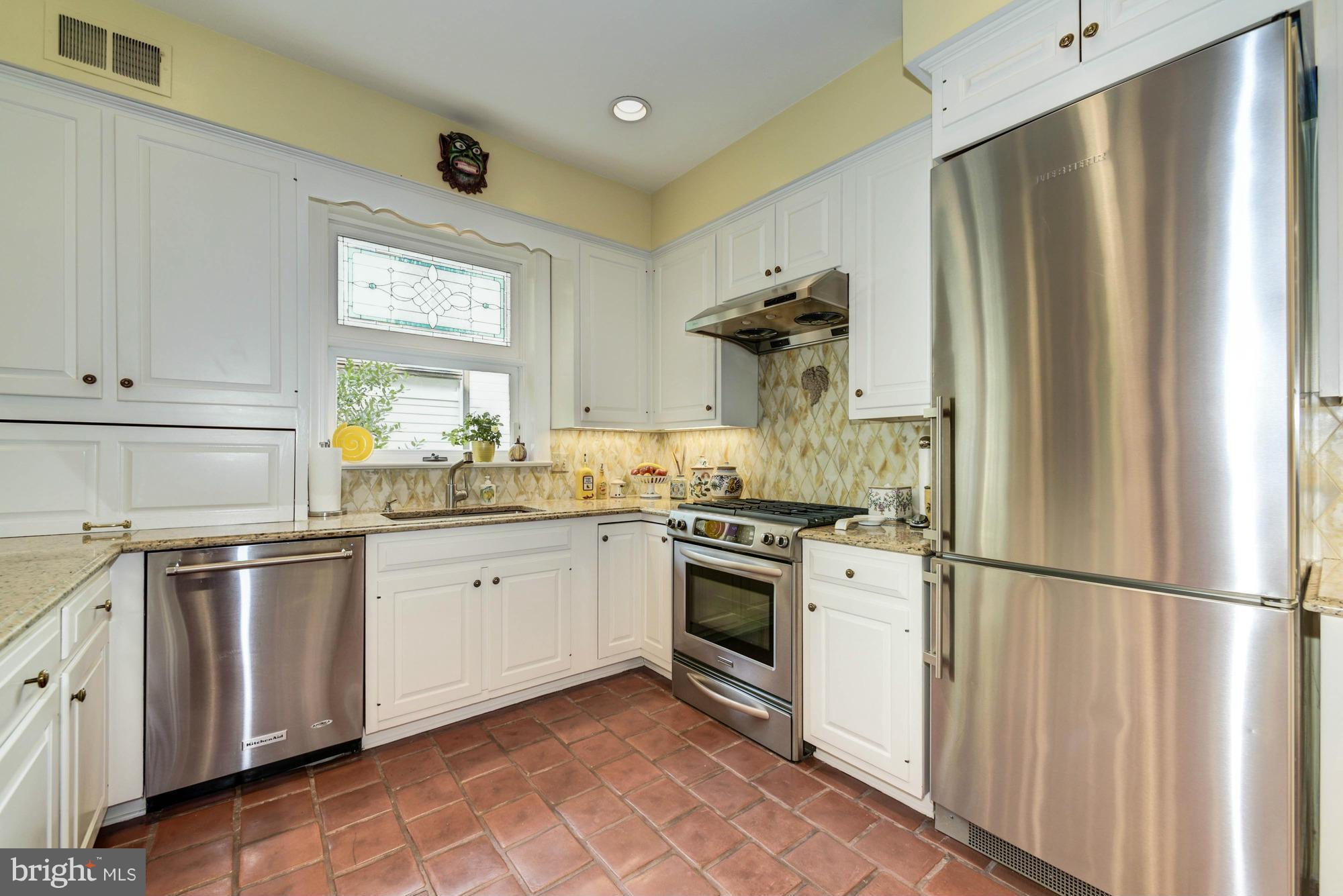 CHEVY CHASE VILLAGE - Residential