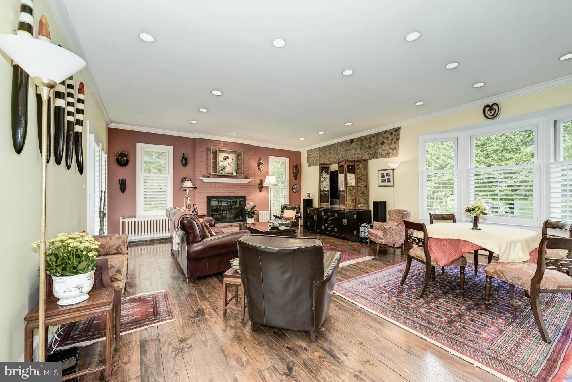 CHEVY CHASE VILLAGE - Residential