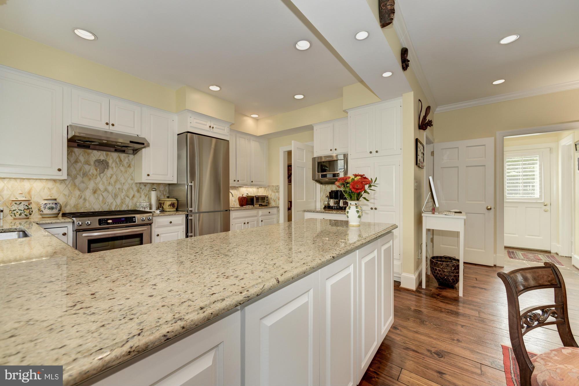 CHEVY CHASE VILLAGE - Residential