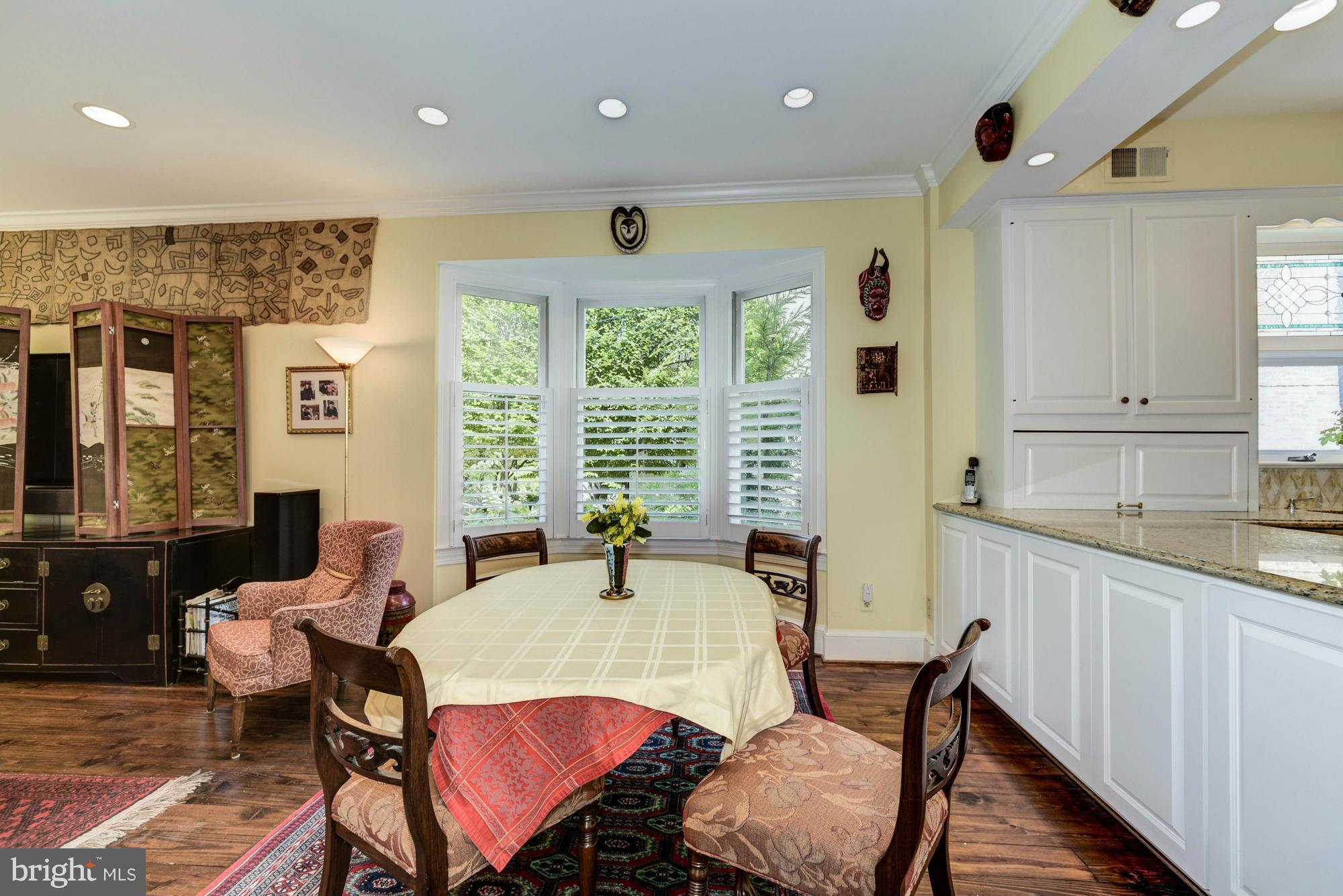 CHEVY CHASE VILLAGE - Residential