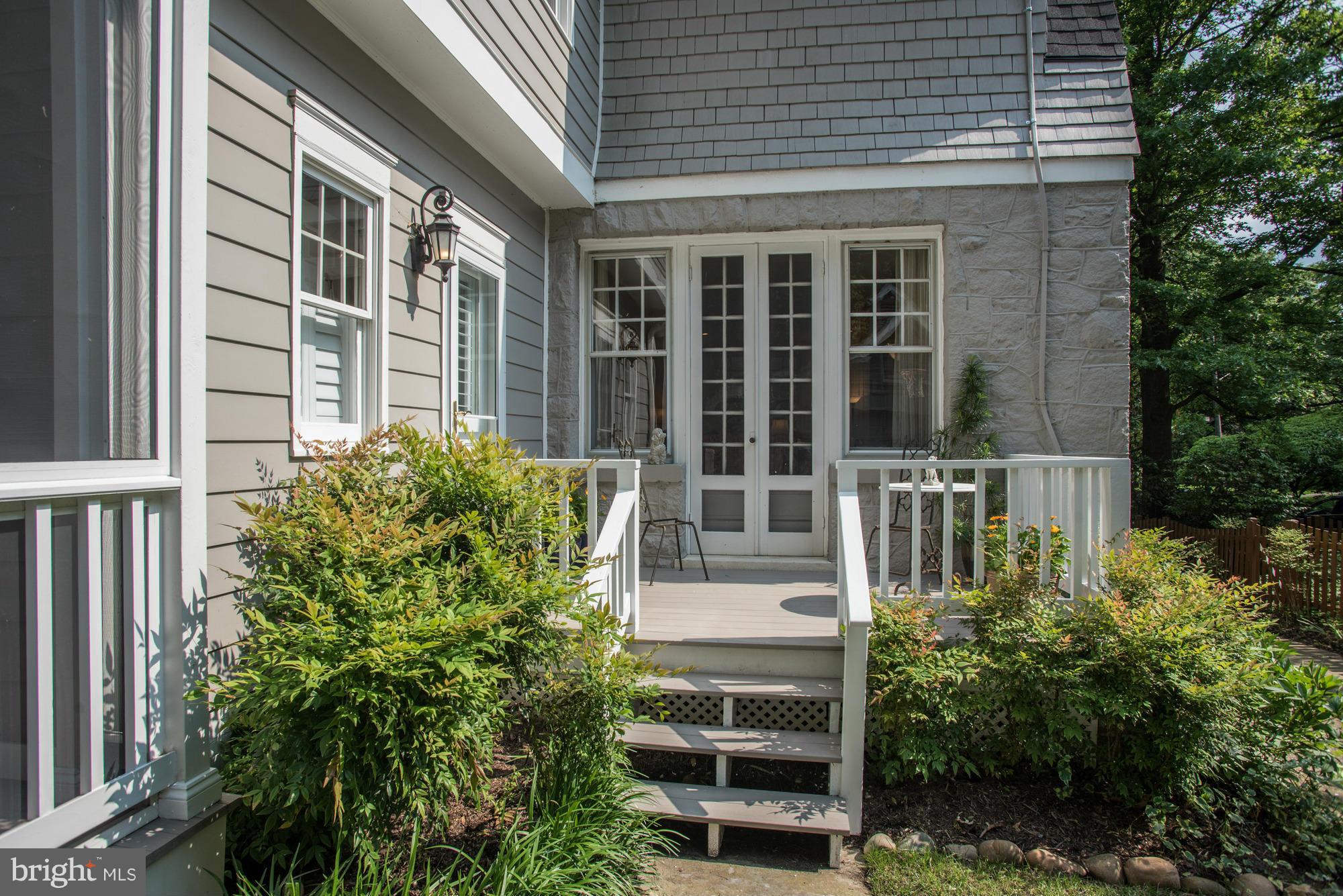 CHEVY CHASE VILLAGE - Residential