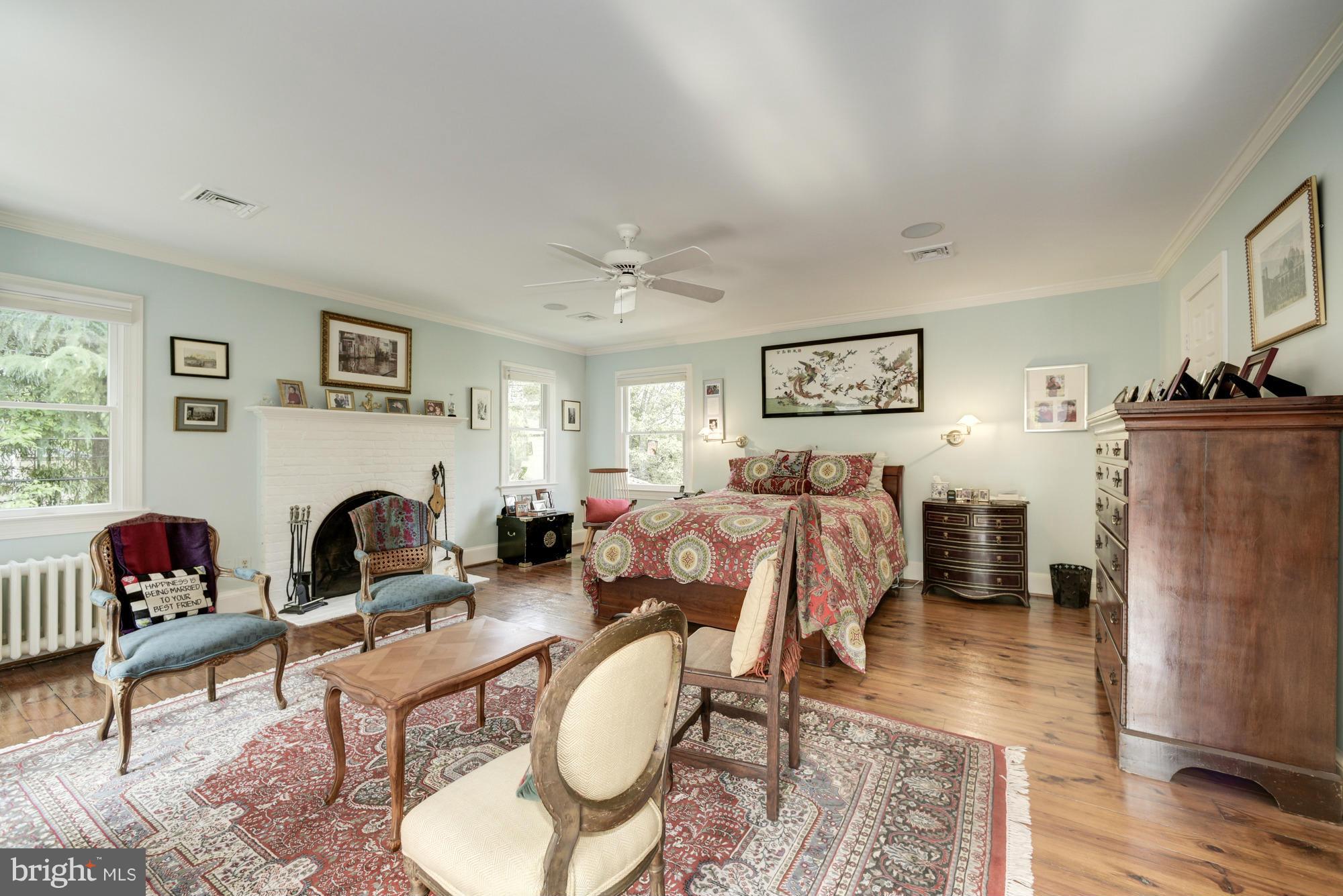 CHEVY CHASE VILLAGE - Residential