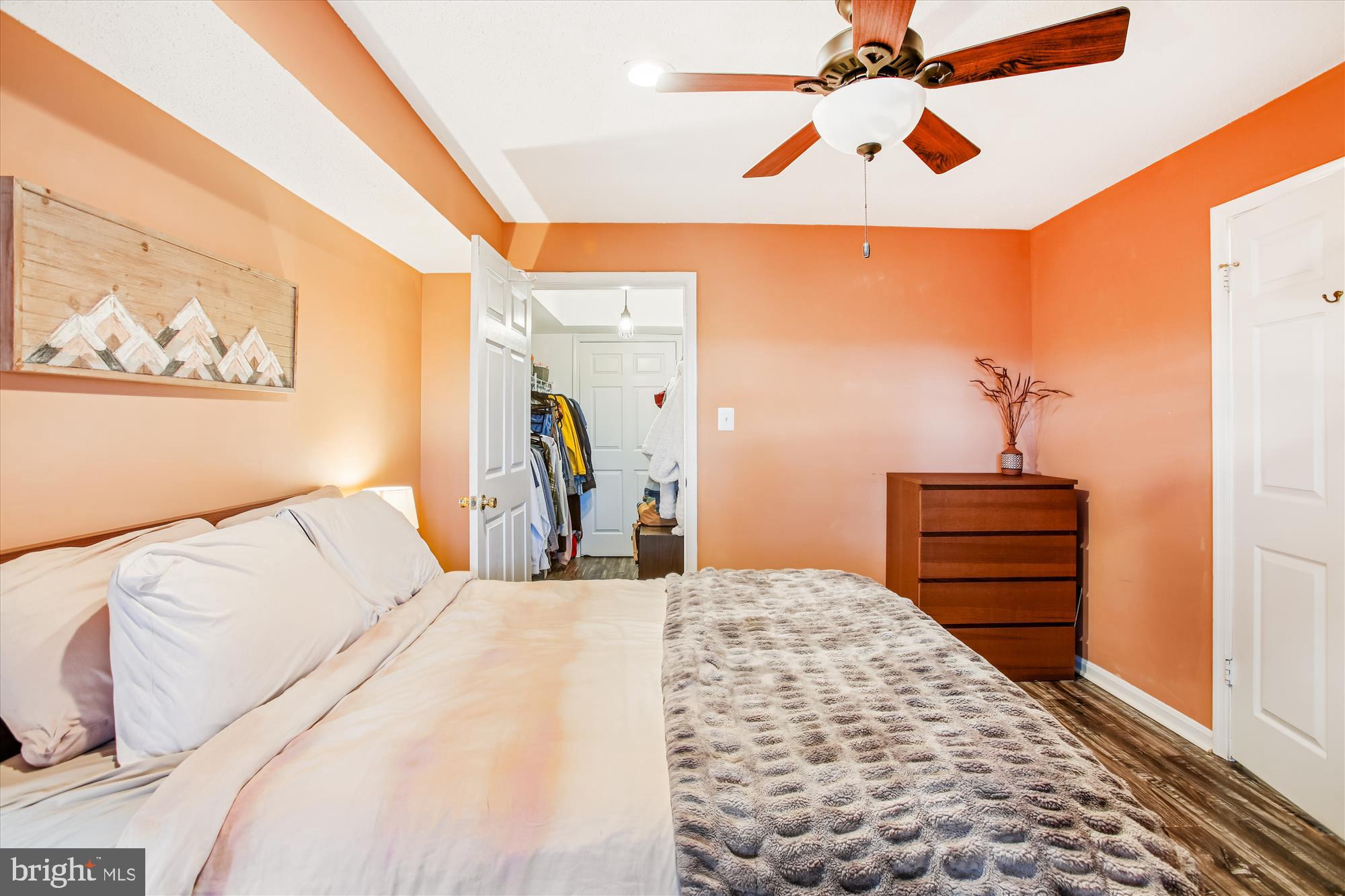 TIERS AT MANCHESTER LAKE - Residential