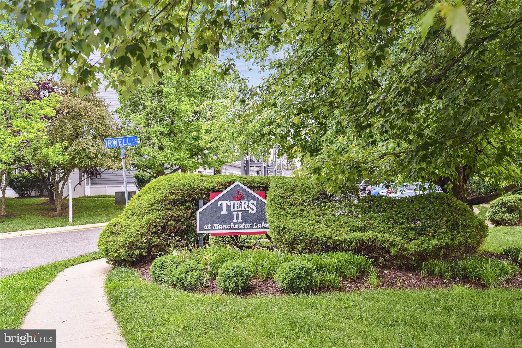 TIERS AT MANCHESTER LAKE - Residential