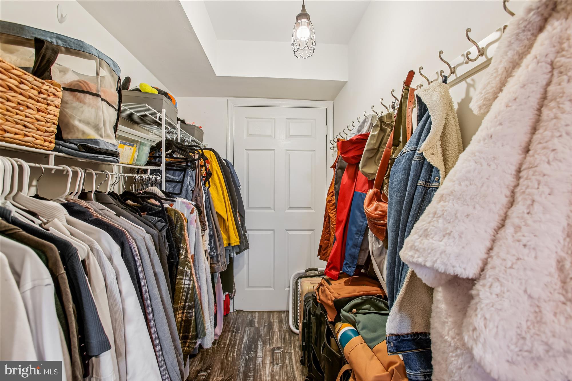 TIERS AT MANCHESTER LAKE - Residential