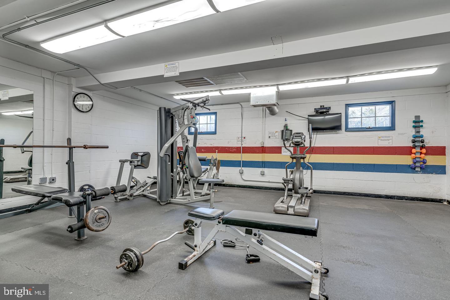 TIERS AT MANCHESTER LAKE - Residential