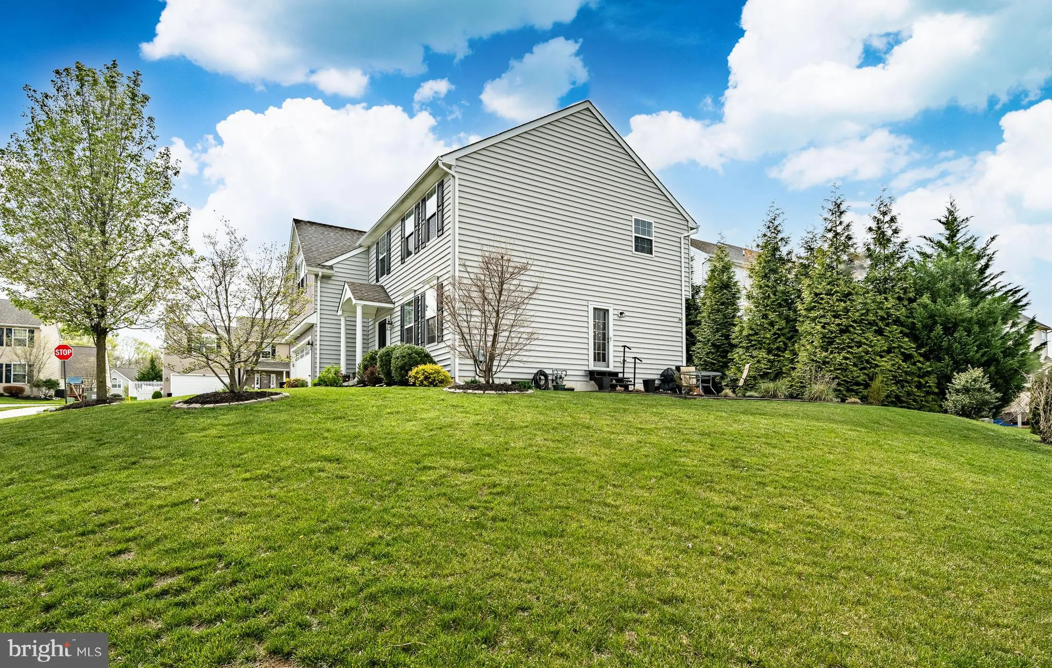 Coatesville, Pennsylvania 19320, United States, 4 Bedrooms Bedrooms, ,3 BathroomsBathrooms,Residential,Pending,114171