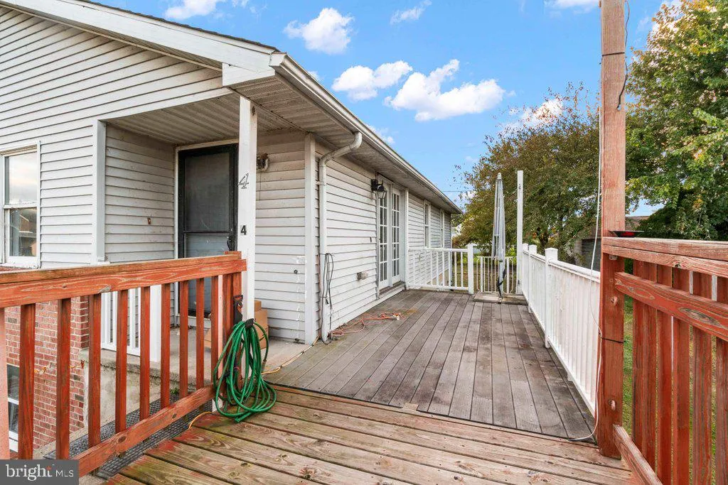 Essex, Maryland 21221, United States, 3 Bedrooms Bedrooms, ,2 BathroomsBathrooms,Residential,Active,229147