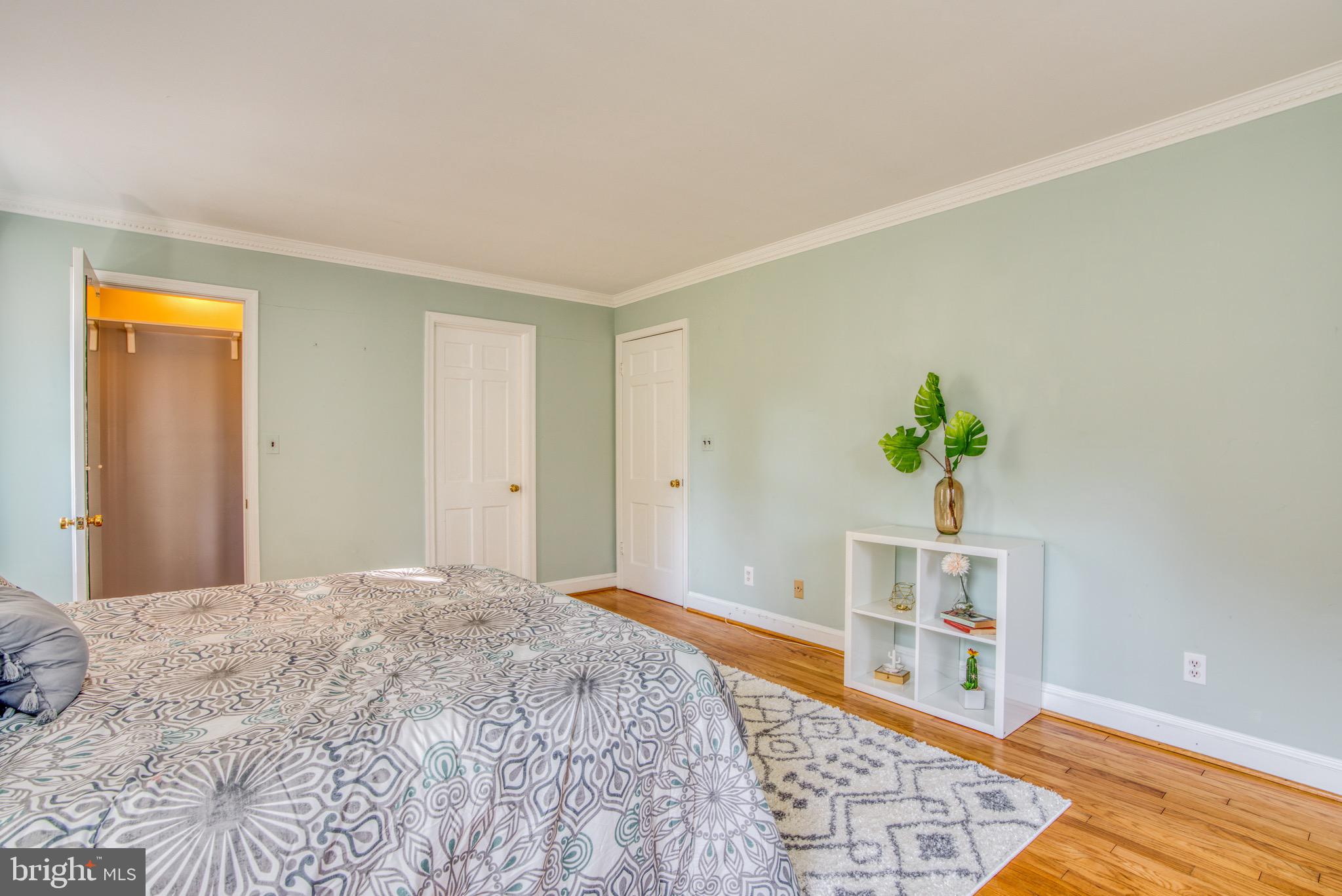 HOMELAND HISTORIC DISTRICT - Residential Lease