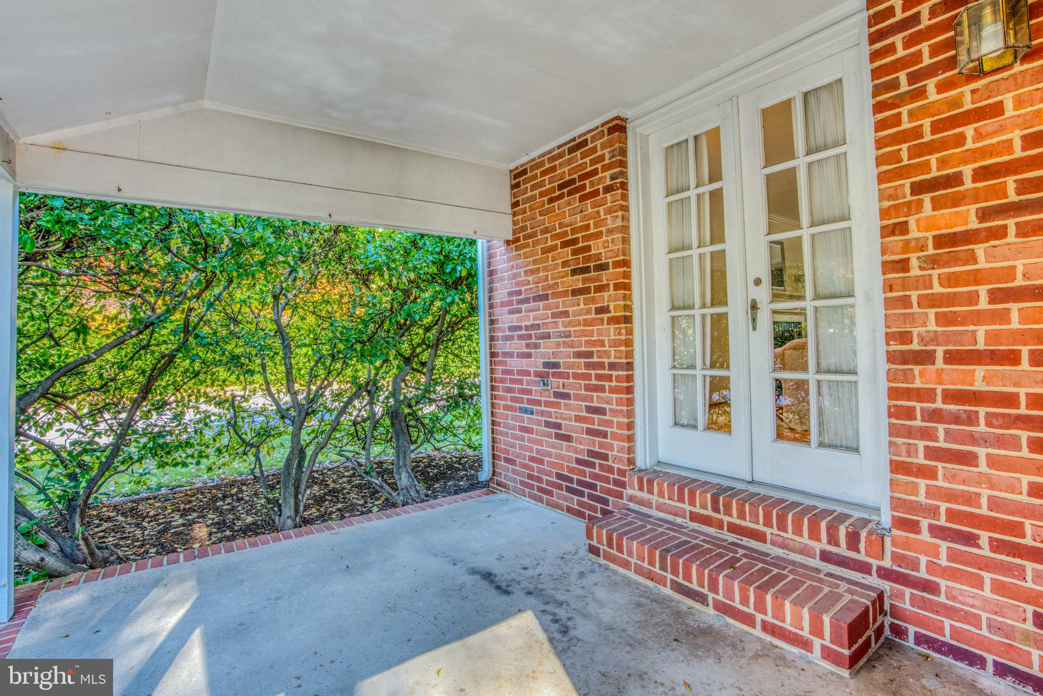 HOMELAND HISTORIC DISTRICT - Residential Lease