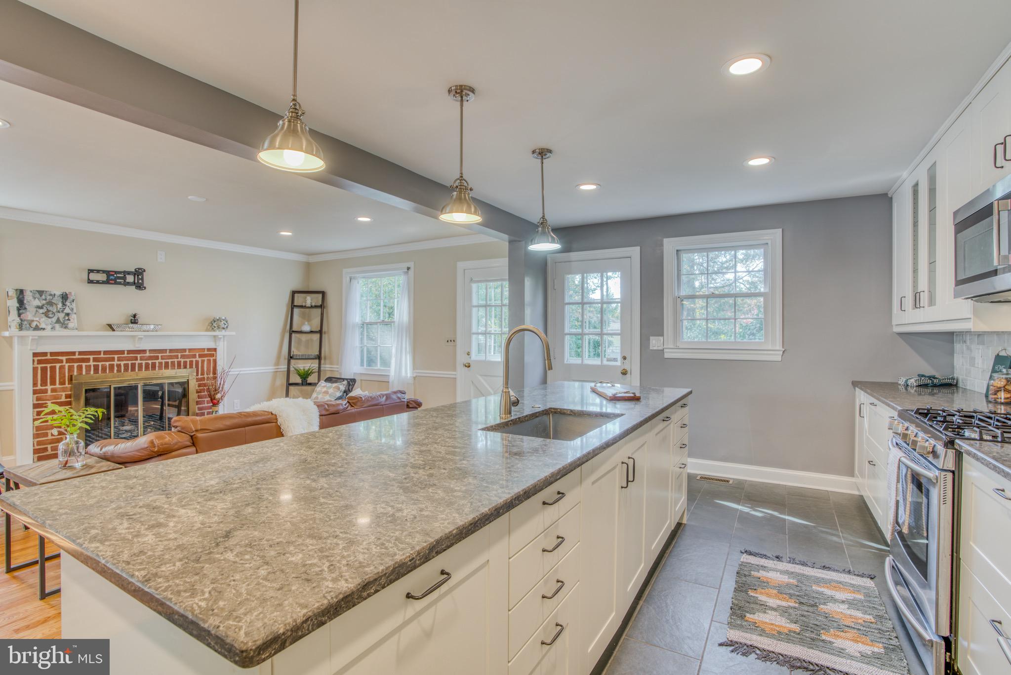 HOMELAND HISTORIC DISTRICT - Residential Lease