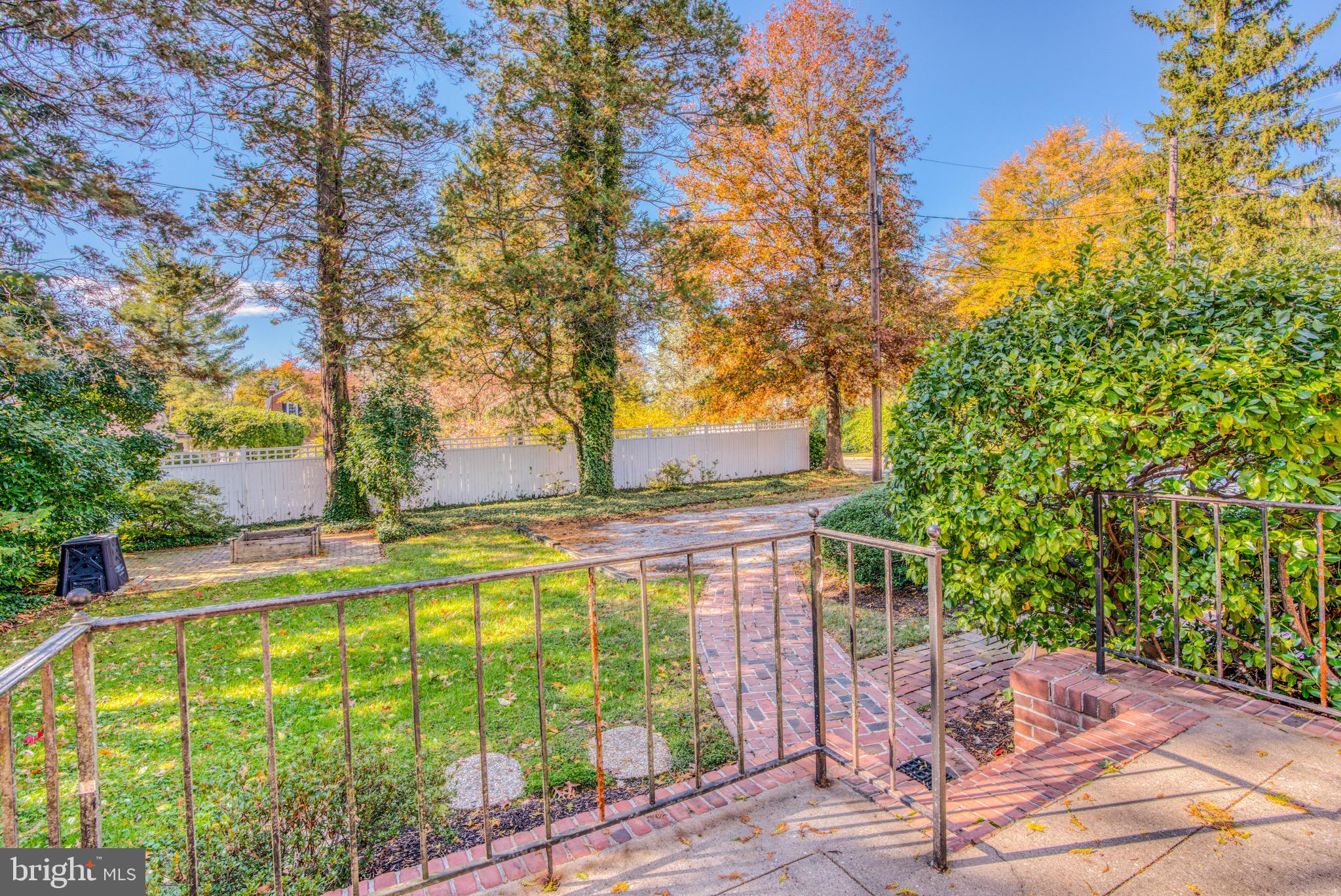 HOMELAND HISTORIC DISTRICT - Residential Lease