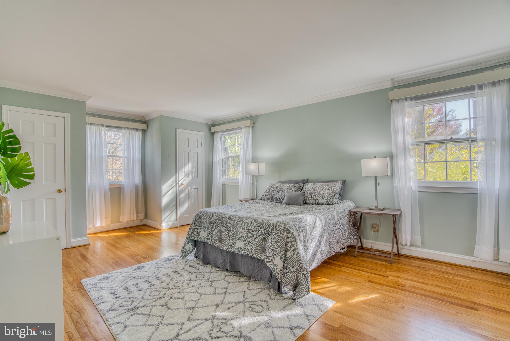 HOMELAND HISTORIC DISTRICT - Residential Lease