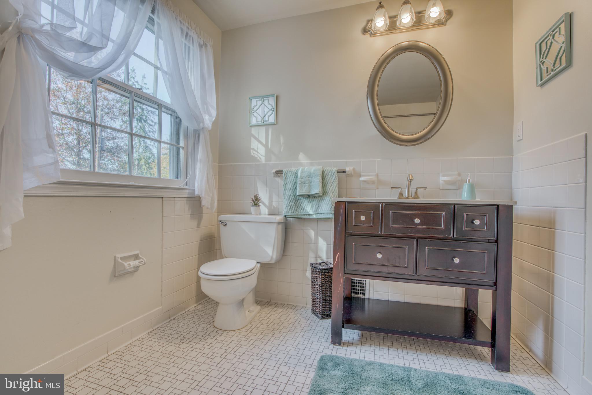 HOMELAND HISTORIC DISTRICT - Residential Lease