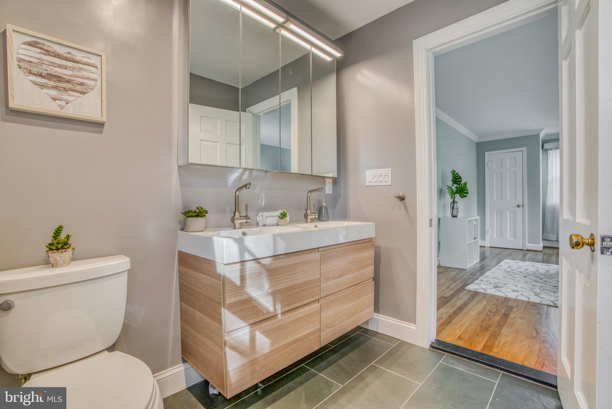 HOMELAND HISTORIC DISTRICT - Residential Lease