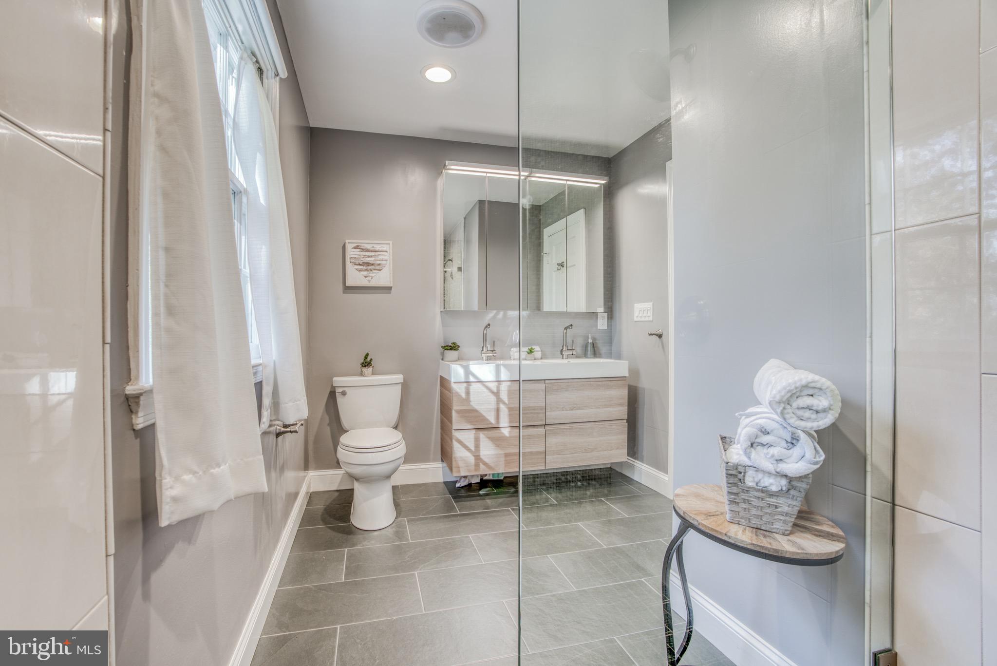 HOMELAND HISTORIC DISTRICT - Residential Lease