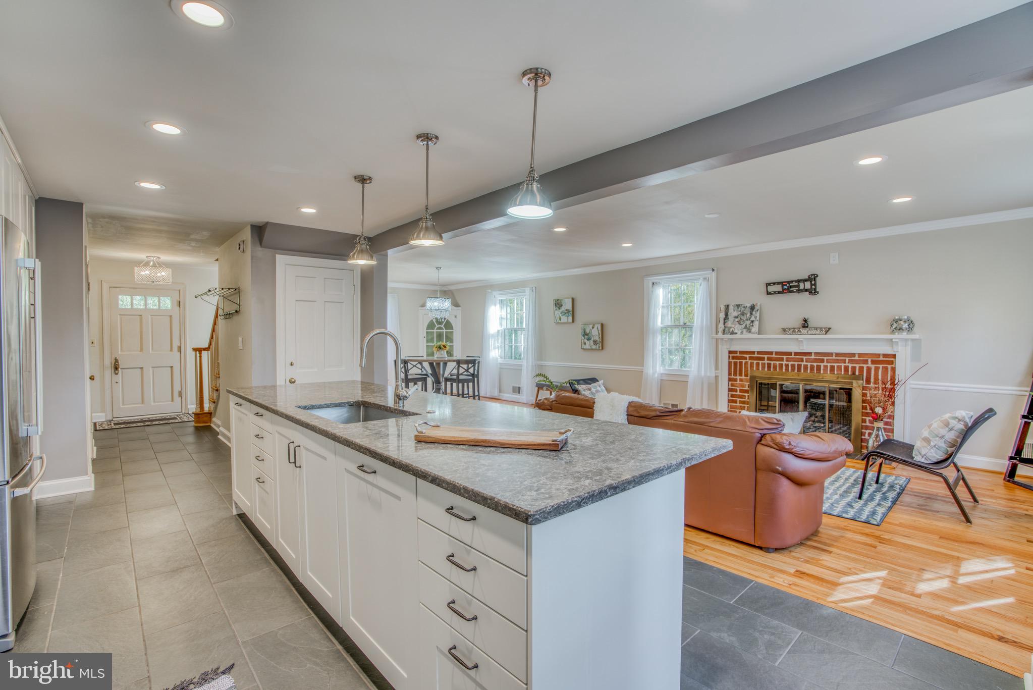 HOMELAND HISTORIC DISTRICT - Residential Lease