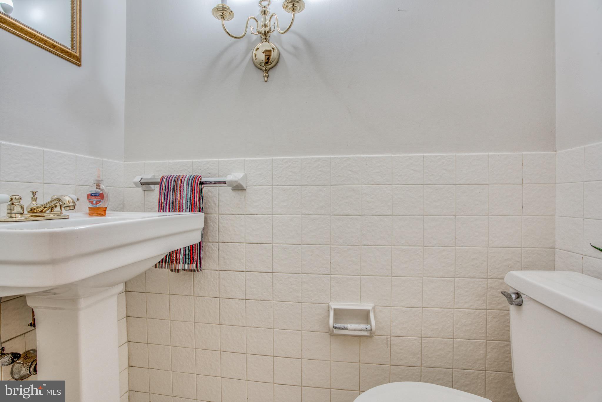 HOMELAND HISTORIC DISTRICT - Residential Lease