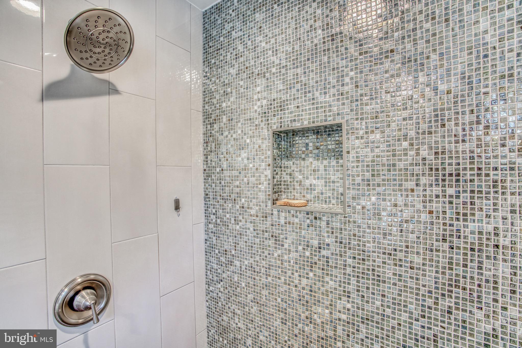 HOMELAND HISTORIC DISTRICT - Residential Lease