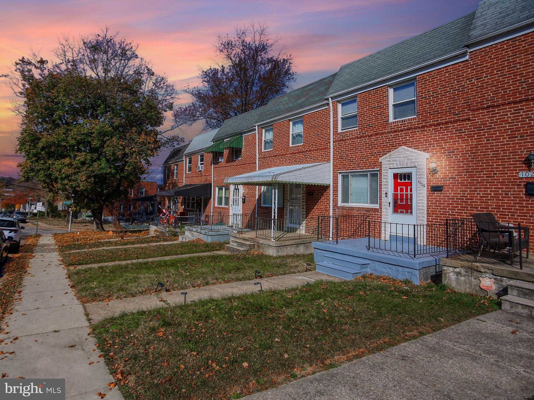 WEST HILLS - Residential