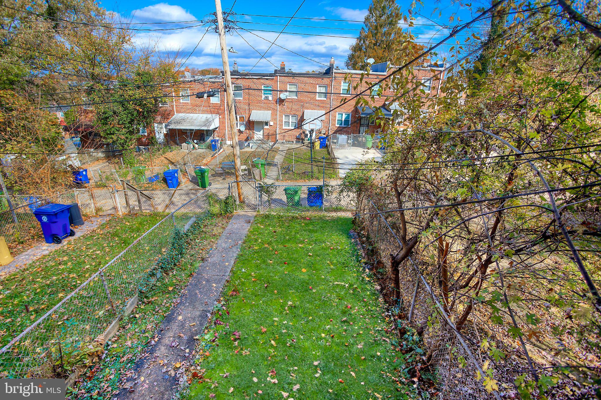 WEST HILLS - Residential